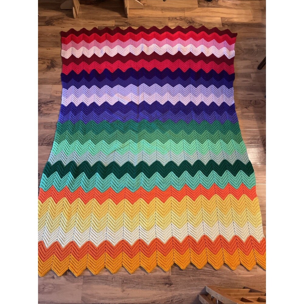 1970s Chevron Wave Rainbow Crochet Handmade Afghan Blanket 84”x58”Vintage